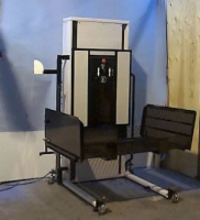 AmeriGlide Atlas Portable Vertical Platform Lift